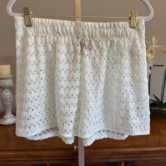 Show Me Your Mumu Hendrix Knit Lace Shorts White Pull-On Size Small NWOT - Picture 1 of 3
